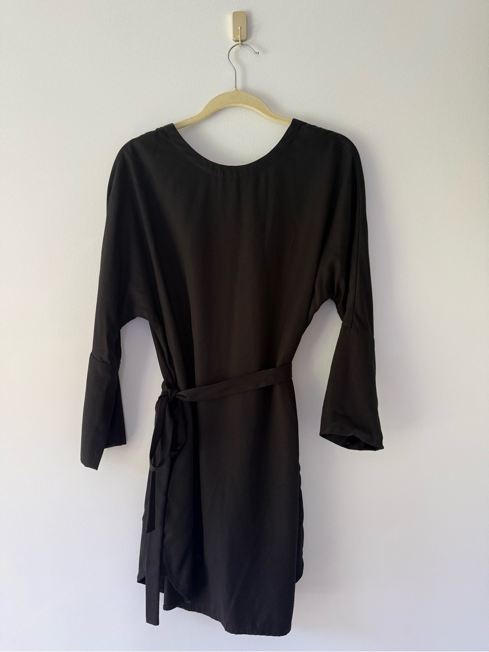 VETTA Capsule - The Boyfriend Shirt Dress - Picture 4 of 8